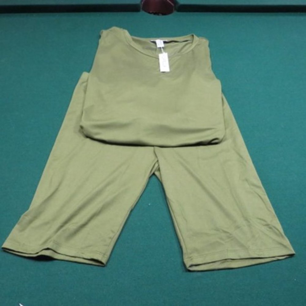 Plus Size Loose fit top and bike shorts set